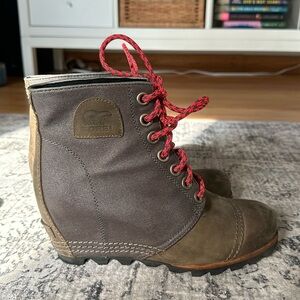 Sorel wedge booties